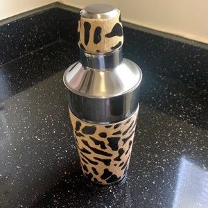Leopard mixed drink shaker
